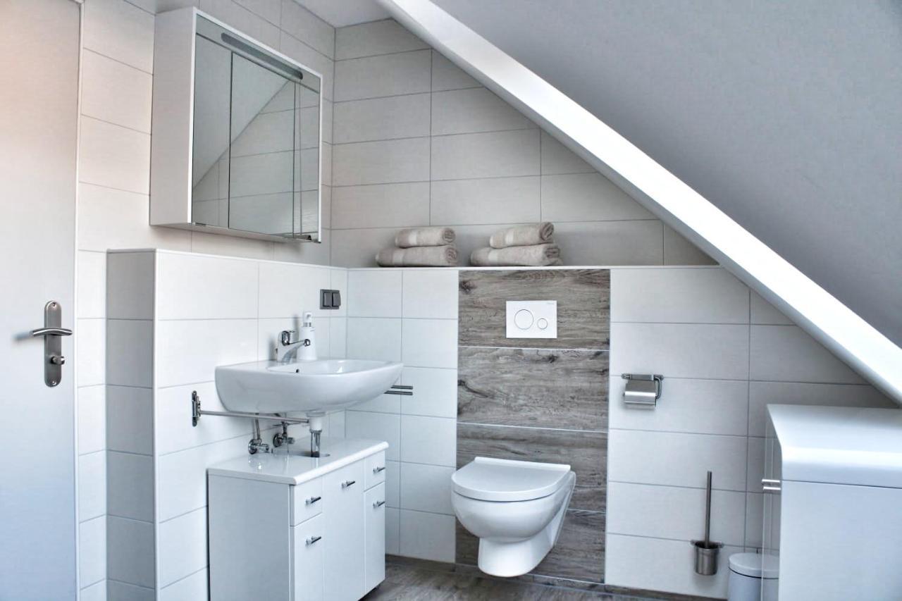 Nordsee Anker Unsere Moderne 87 Qm Ferienwohnung Mit Zwei Schlafzimmer In Norden Ortsteil Ostermarsch Exterior foto